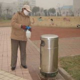 室內(nèi)戶外不銹鋼垃圾箱怎么消毒？