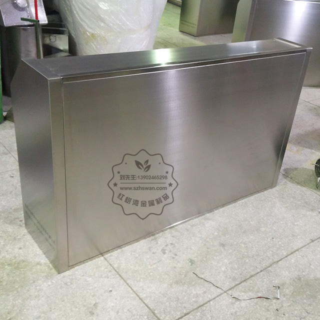 大號室外不銹鋼四分類垃圾桶圖片007