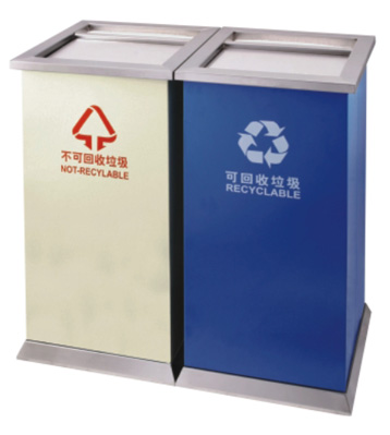 商場靠墻分類鐵皮垃圾箱